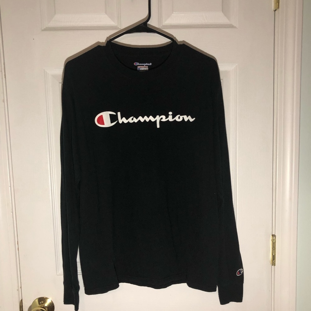 black long sleeve champion tee